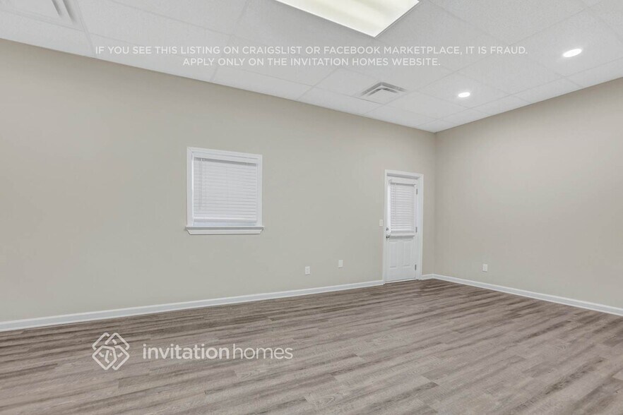 Building Photo - 1291 Oak Arbour Ave