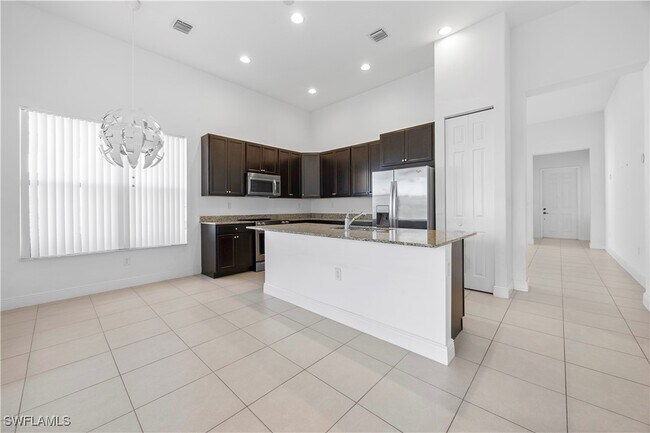 Building Photo - 5087 Salerno St
