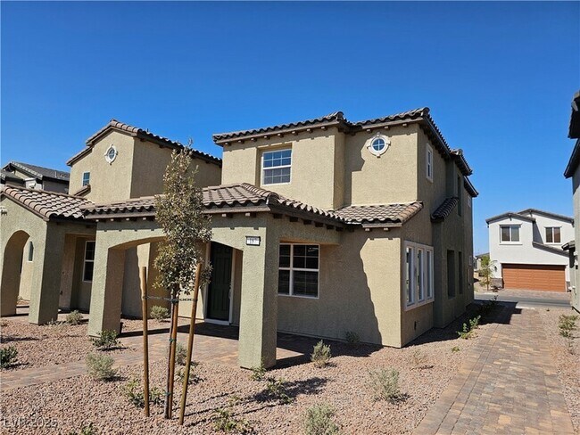 Building Photo - 187 Vanhoy Ave