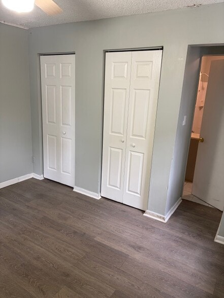 Building Photo - 417 SW 7th Ter