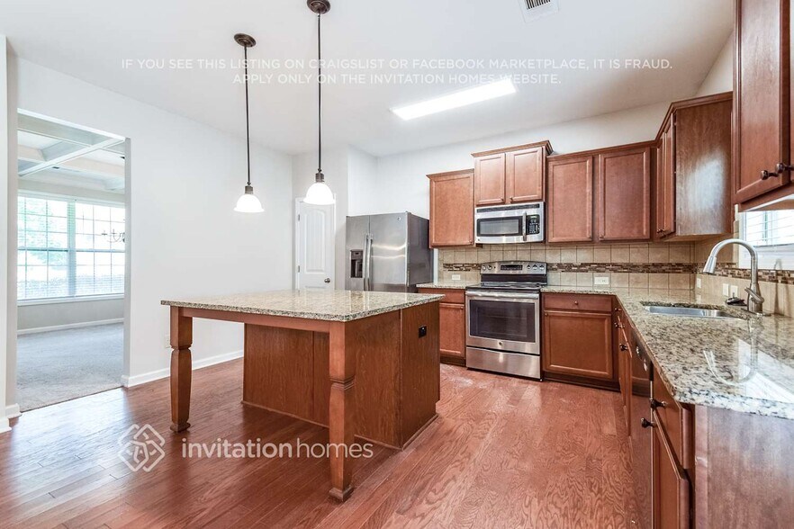 Building Photo - 1362 Thomas Daniel Way