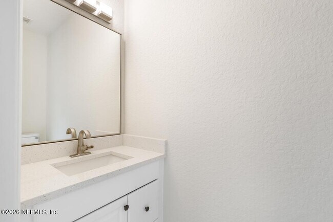 Building Photo - 66 W 14th St