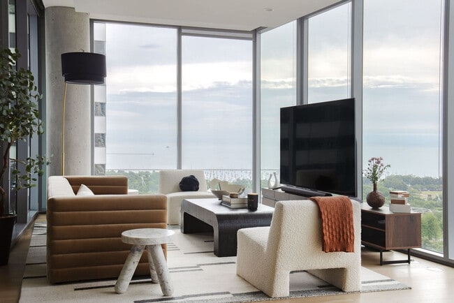 Building Photo - 60 E Randolph St