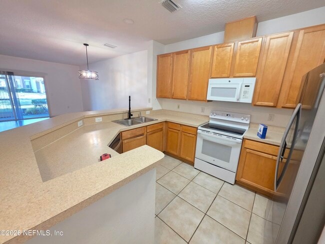 Building Photo - 5663 Greenland Rd