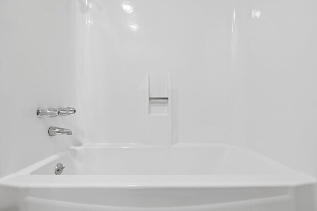 Building Photo - 6816 N 35th Ave