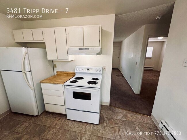 Building Photo - 3481 Tripp Dr