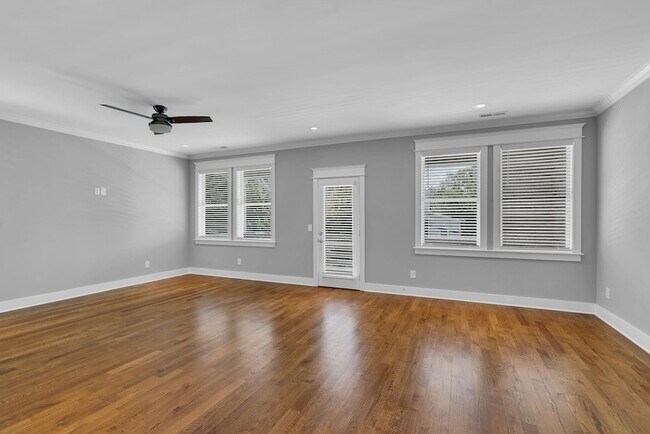 Building Photo - 1109 Cecilia Ave