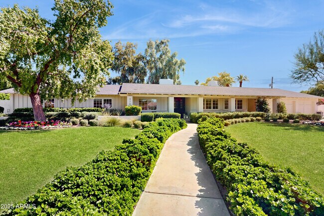 Building Photo - 4701 N Dromedary Rd