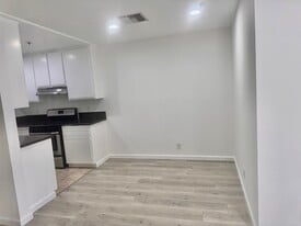 Building Photo - Clark Drive Apartments