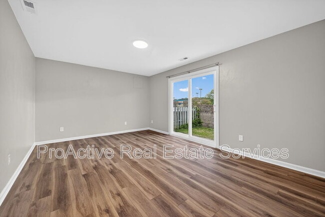 Building Photo - 3400 Cricket Hollow Ln