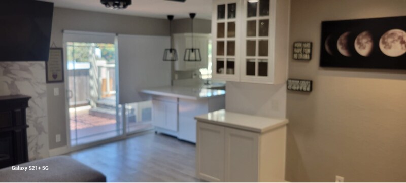 Building Photo - 4233 Fairhaven Ave