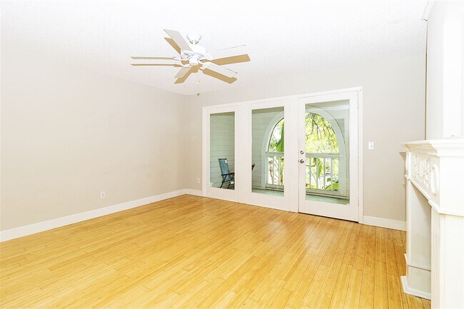 Building Photo - 200 16th St