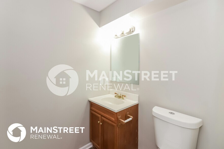 Building Photo - 306 W Sierra Dr