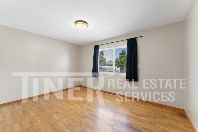 Building Photo - 6167 Oakgreen Cir