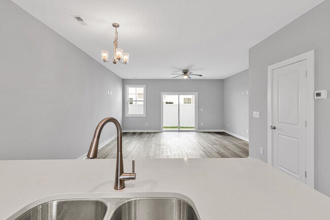 Building Photo - 322 Starfish Ln