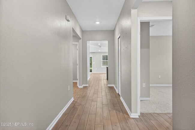 Building Photo - 66108 Edgewater Dr