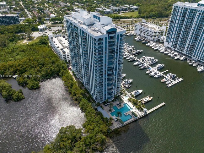 Building Photo - 17111 Biscayne Blvd