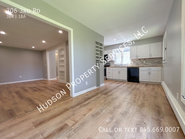 Building Photo - 306 3rd Rd