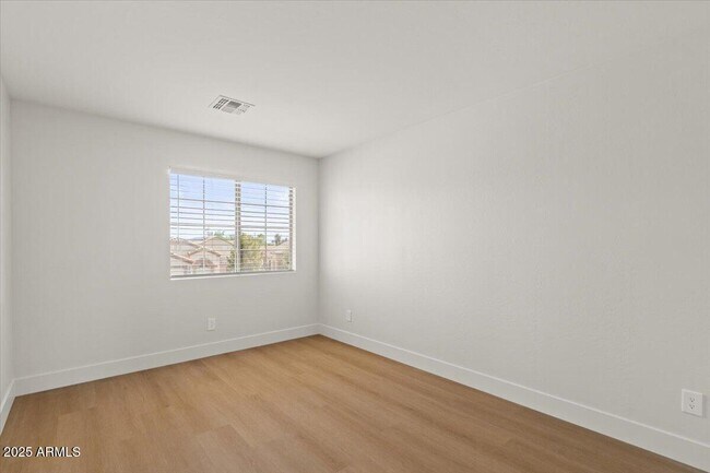 Building Photo - 2289 W Hayden Peak Dr