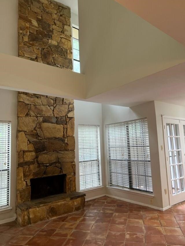 Building Photo - 200 Martingale