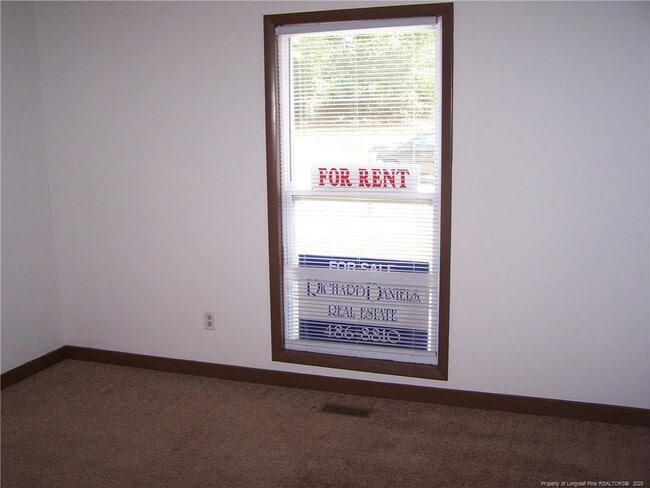 Building Photo - 6466 Pittsfield Dr