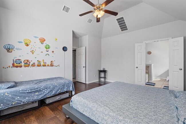 Building Photo - 138 Drury Ln