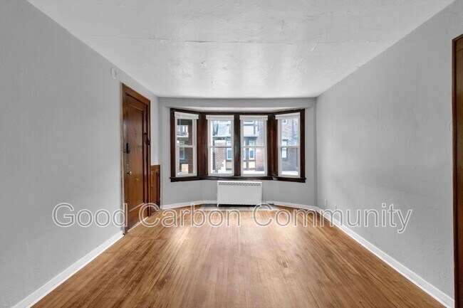 Building Photo - 137 Sanders Rd