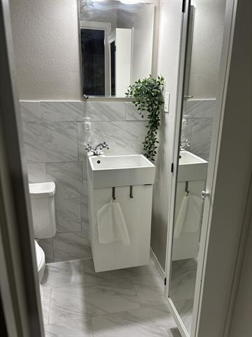 Building Photo - 1827 Keneipp Rd