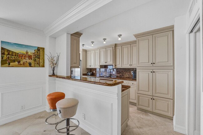 Building Photo - 4280 Galt Ocean Dr