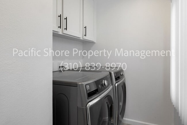 Building Photo - Lush and Lavish Three Bedroom Neatly Tucked Away In The Villa Vallarta Townhouse Community