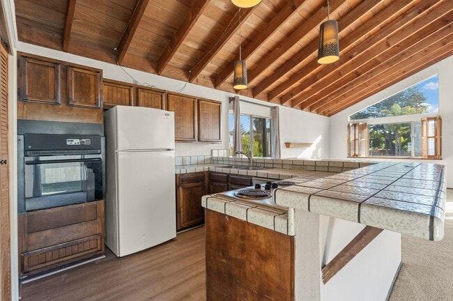 Building Photo - Penasquitas Drive Townhomes