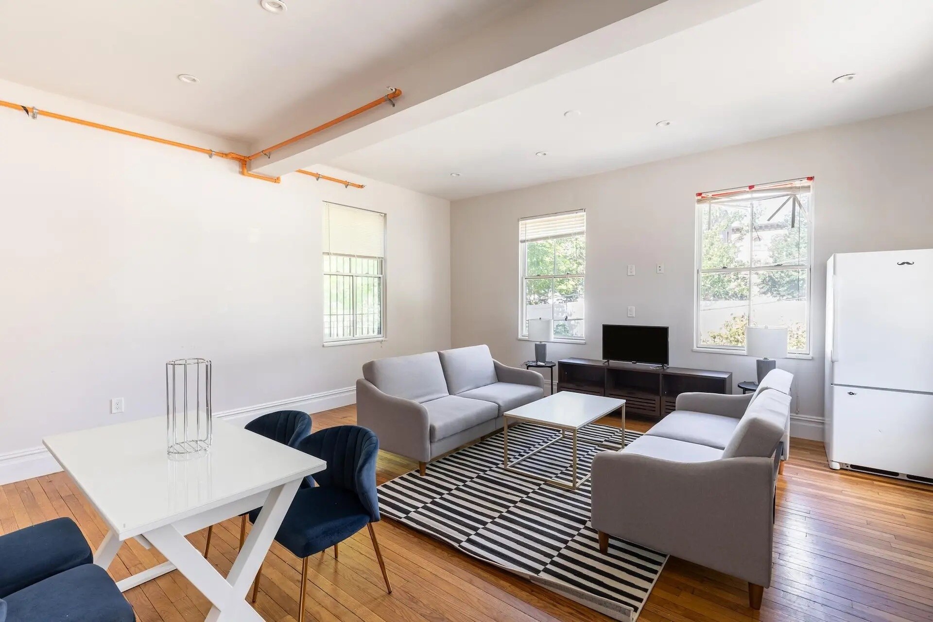 Building Photo - 89 Cedar St