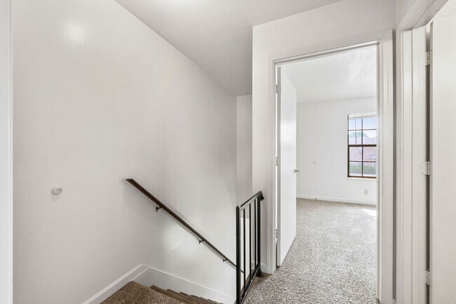 Building Photo - Northridge Drive-276