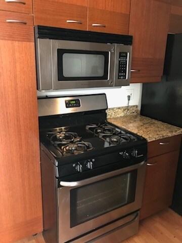 Building Photo - 920 Jonathon Ct