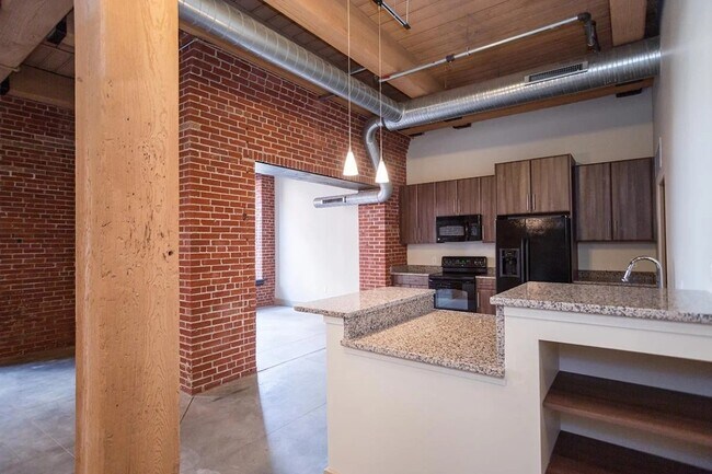 Building Photo - 1209 Washington Ave