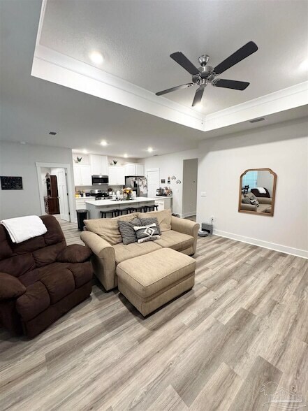 Building Photo - 3095 Silver Maple Dr