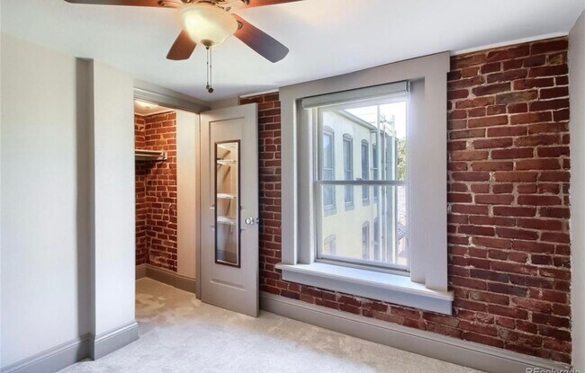 Building Photo - 3211 Zuni St