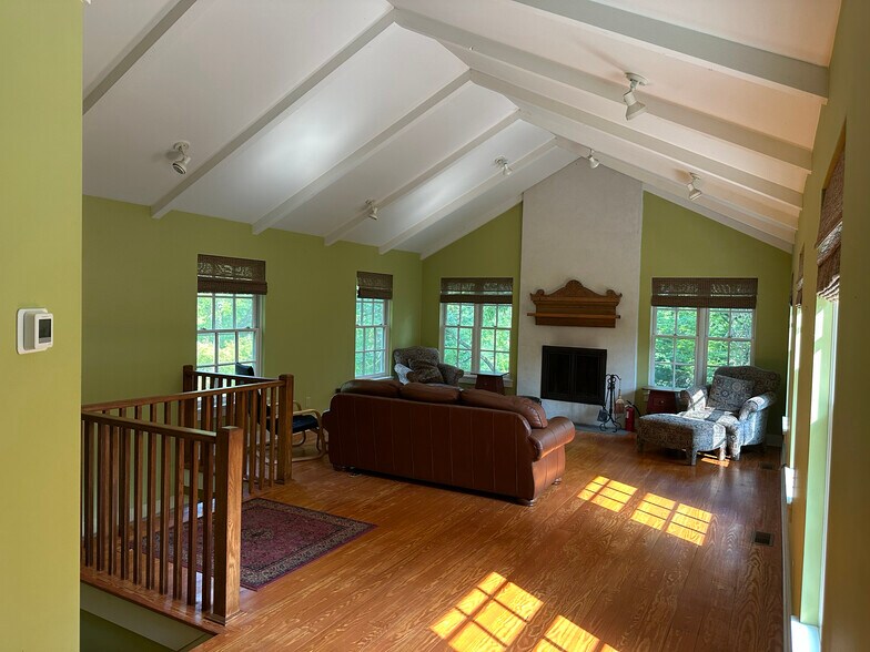 Building Photo - 3490 Haupts Bridge Rd
