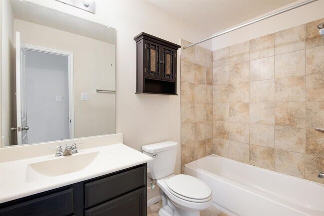 Building Photo - 24922 Clover Ranch Dr