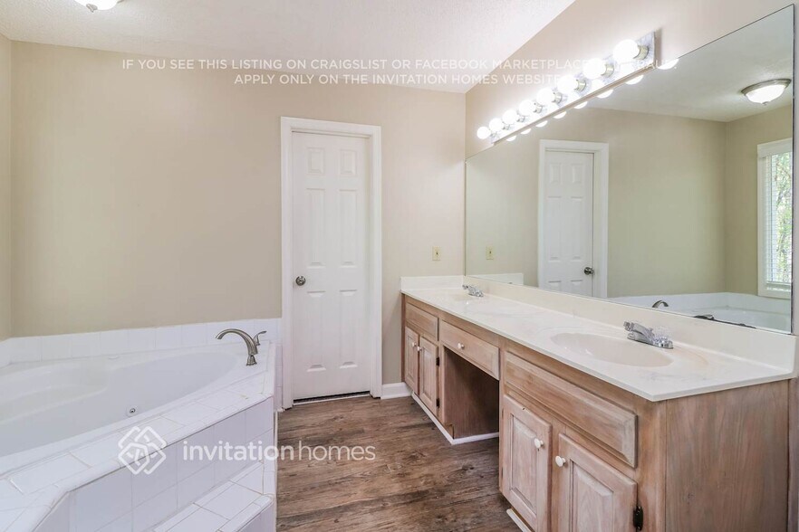 Building Photo - 130 White City Ct