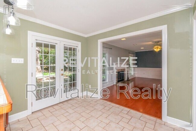 Building Photo - 2949 Cloverland Ct