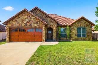 Building Photo - 15105 General Williamson Dr