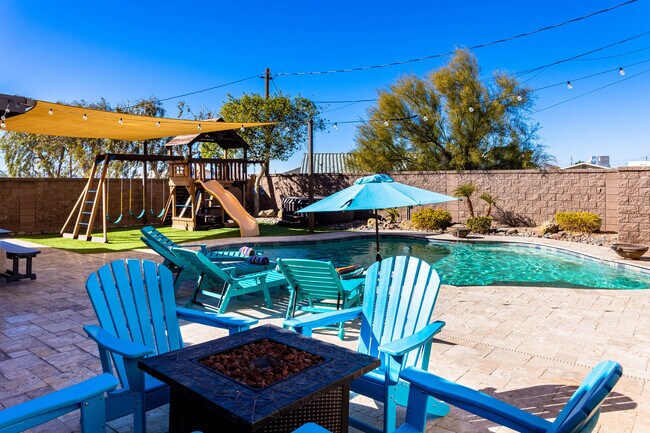 Building Photo - 820 Avalon Ave