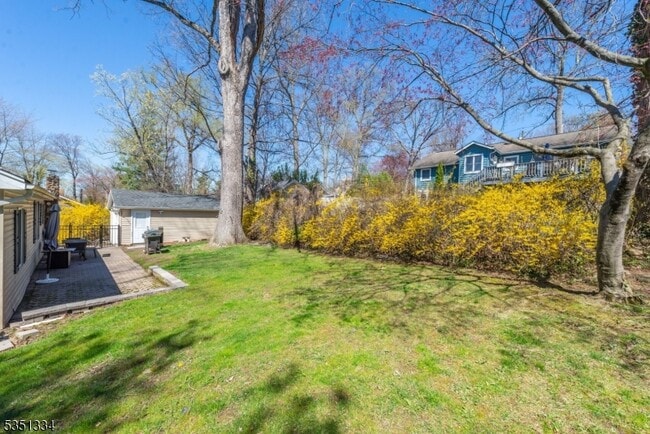 Building Photo - 53 Laurel Dr