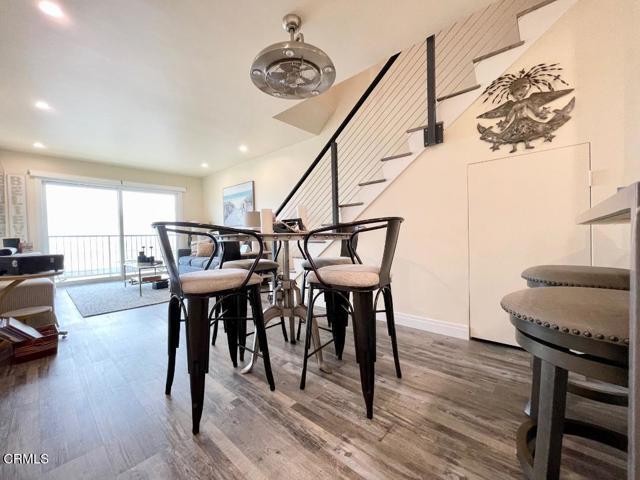 Building Photo - 343 E Surfside Dr