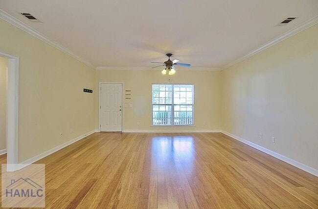 Building Photo - 209 Augusta Way