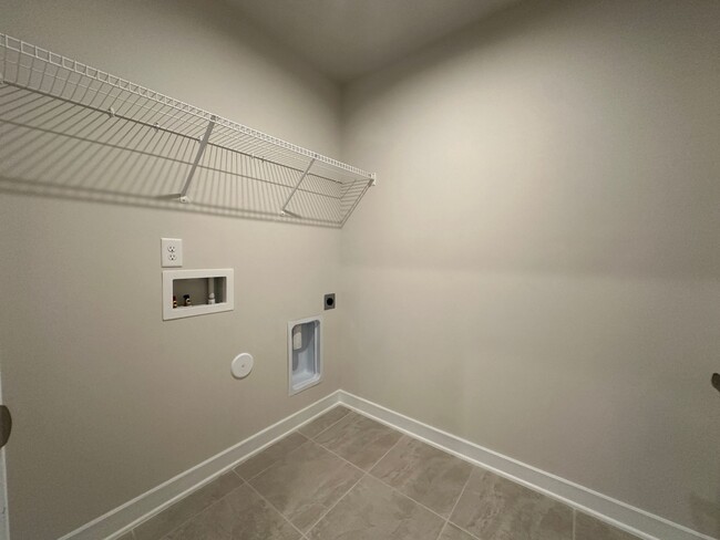 Building Photo - 127 Jameson Pk Dr
