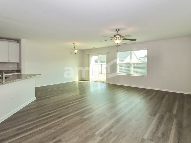 Building Photo - 7116 Brittany Pointer Ct