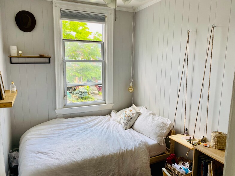 3rd upstairs bedroom (closet in hall) - 616 Lamont St NW