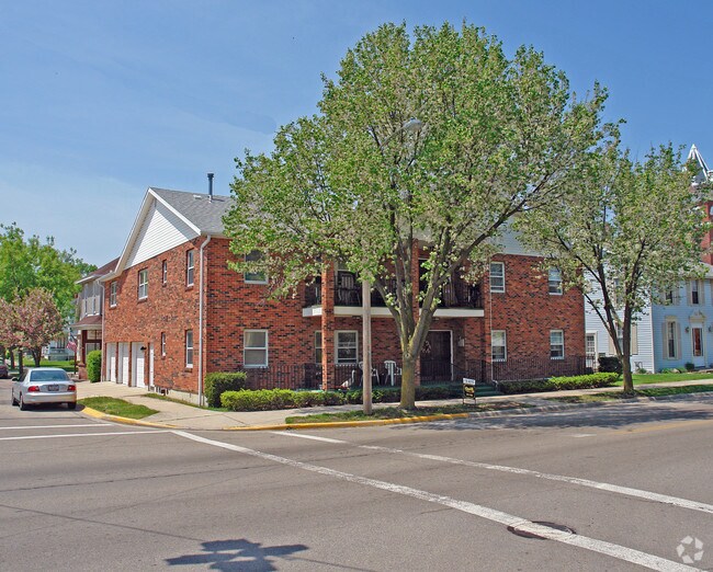 5 N Chillicothe St 5 N Chillicothe St South Charleston OH 45368